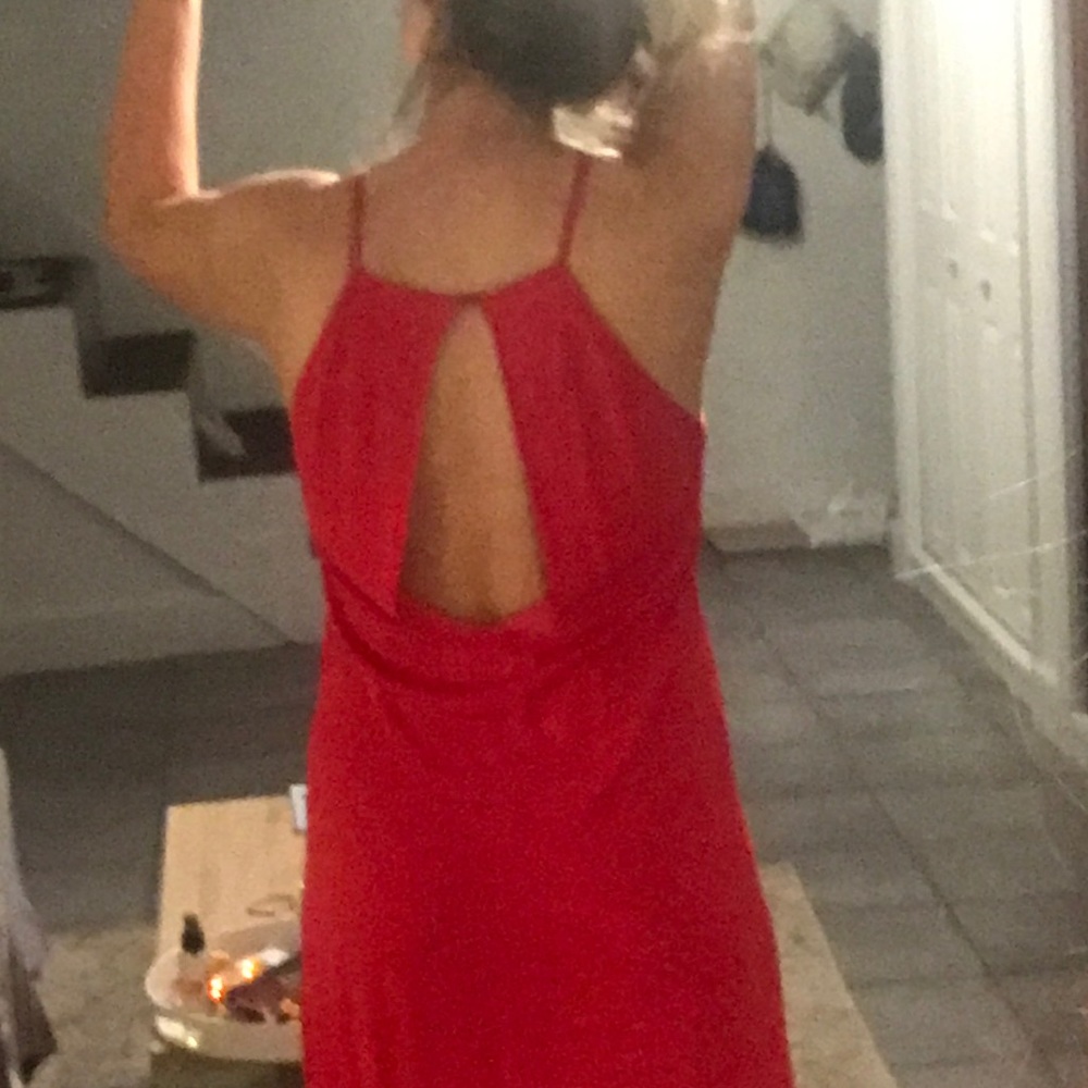 Red Open Back Zara Dress - Picture 2 of 3